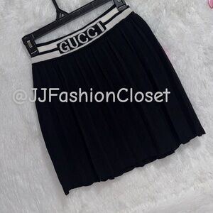 Fashion  Black Mini Skirt with Logo Waistband